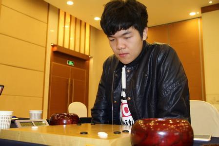 柯洁改个人简介，世界围棋九冠王——荣耀背后的故事